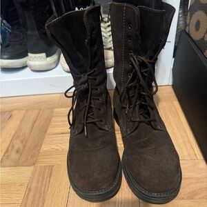 La CANADIENNE Women's Dark Brown Lace-Up Boots